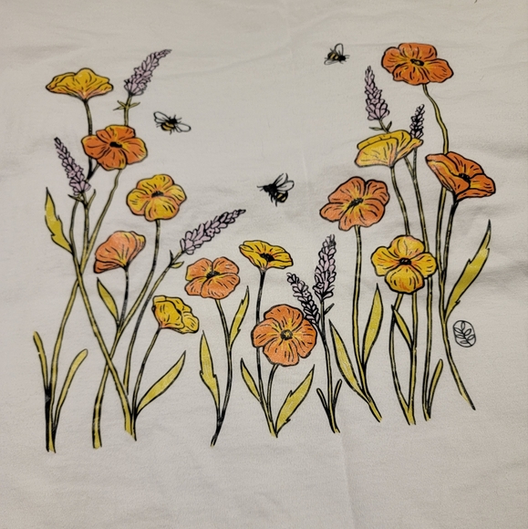 Spring Graphic Tee - Picture 3 of 4
